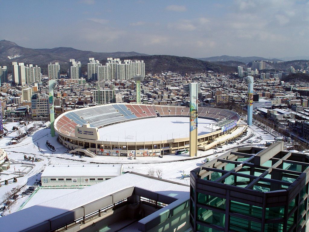 Stadion Suwon.jpeg