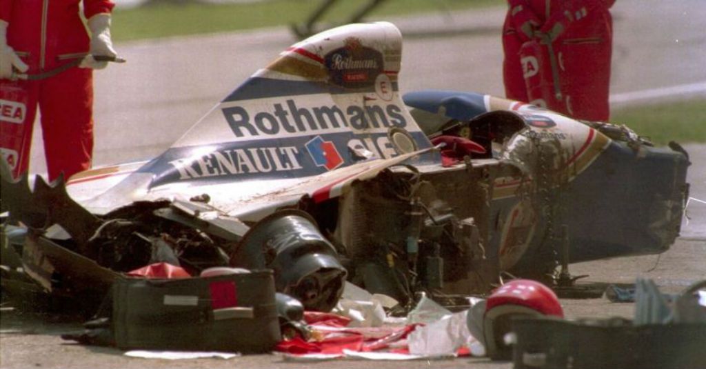 Mobil Ayrton Senna saat Kecelakaan di GP San Marino 1994.jpg