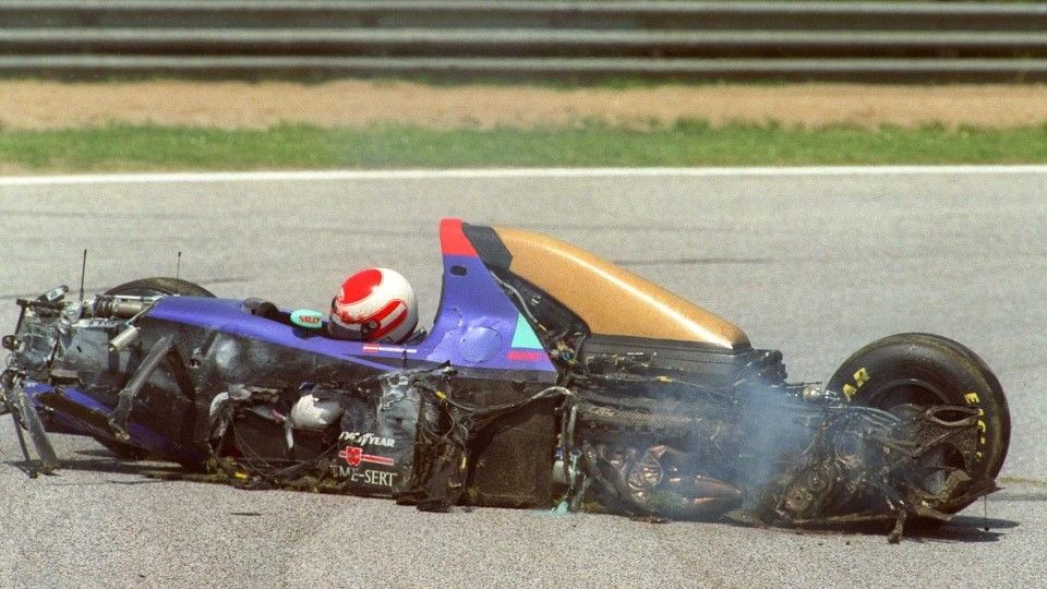 Mobil Roland Ratzenberger saat Kecelakaan di GP San Marino 1994
