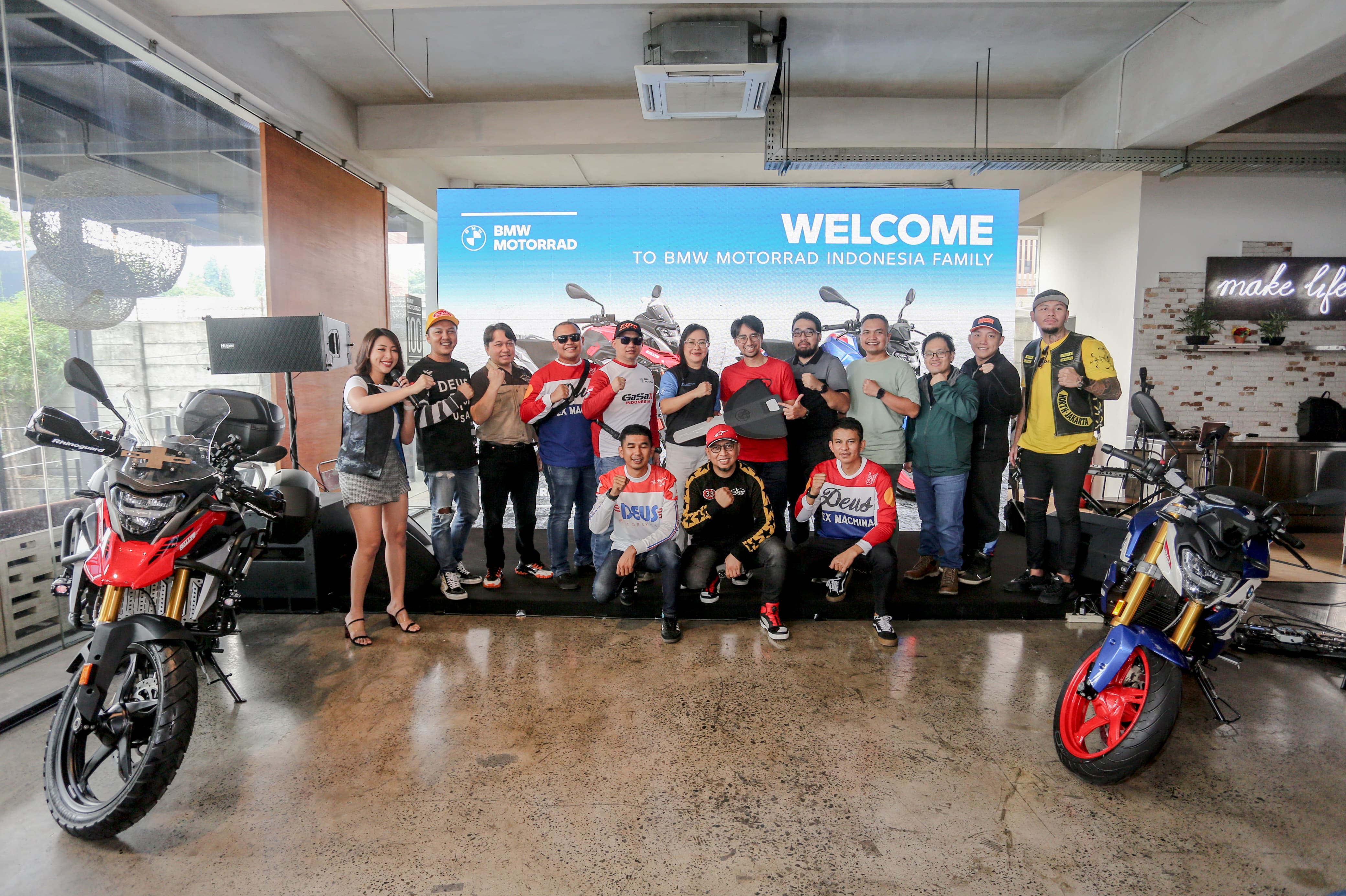 Serah terima 2 Dok BMW MOTORRAD INDONESIA