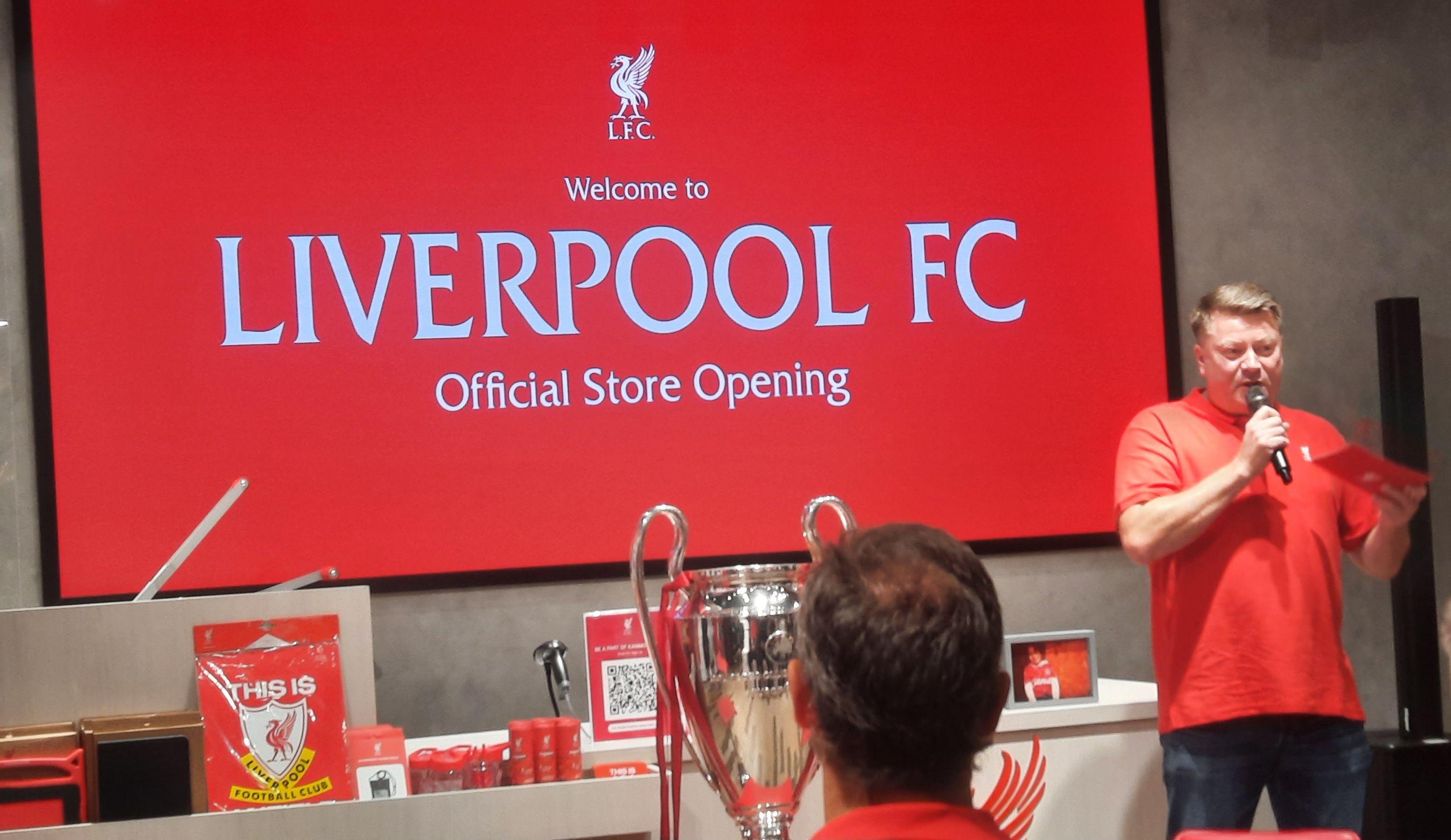 Peresmian Liverpool Official Store di Pondok Indah Mall 2, Jakarta Selatan, Sabtu, 20 Mei 2024 (Alsadad Rudi/Sportcorner.id)