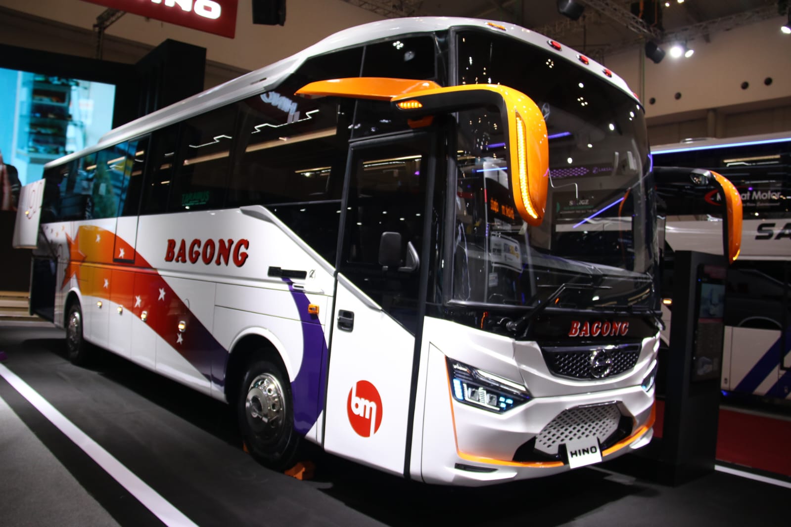 Hino Bus AK 240 - Dok HMSI.jpeg