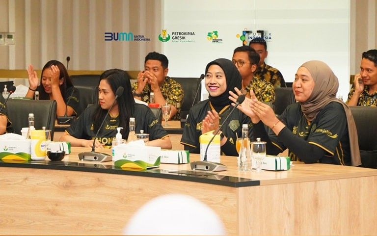 Pemain Gresik Petrokimia