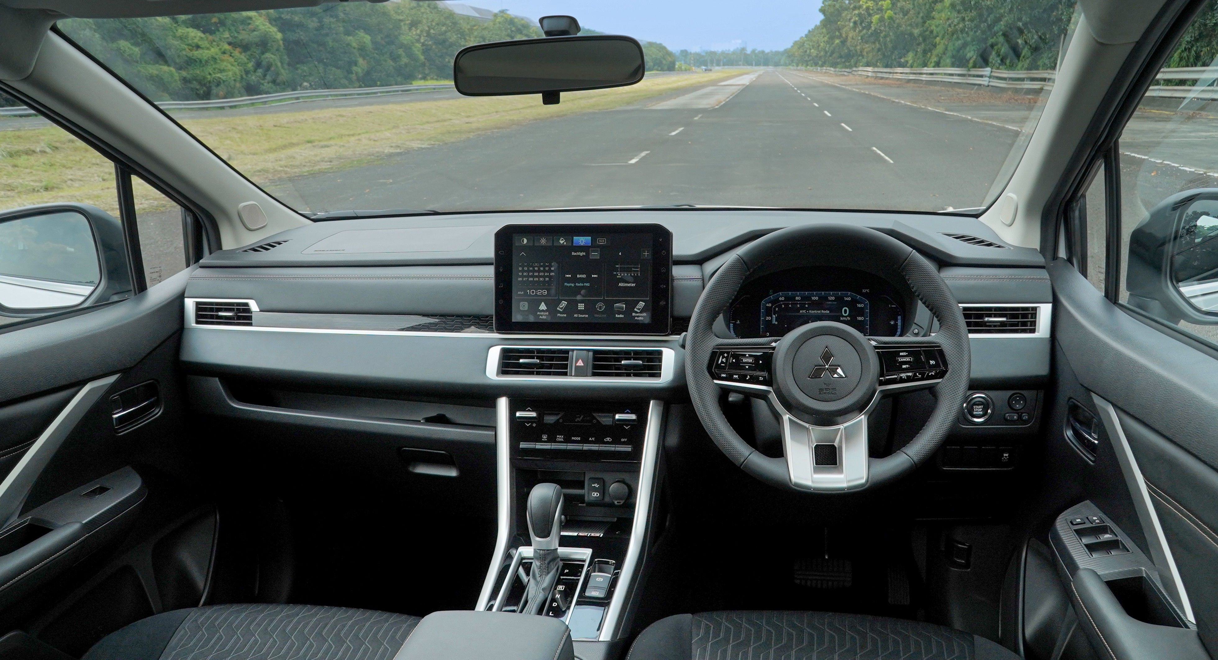 Tampilan interior New MItsubishi Xpander Ultimate. (MMKSI)