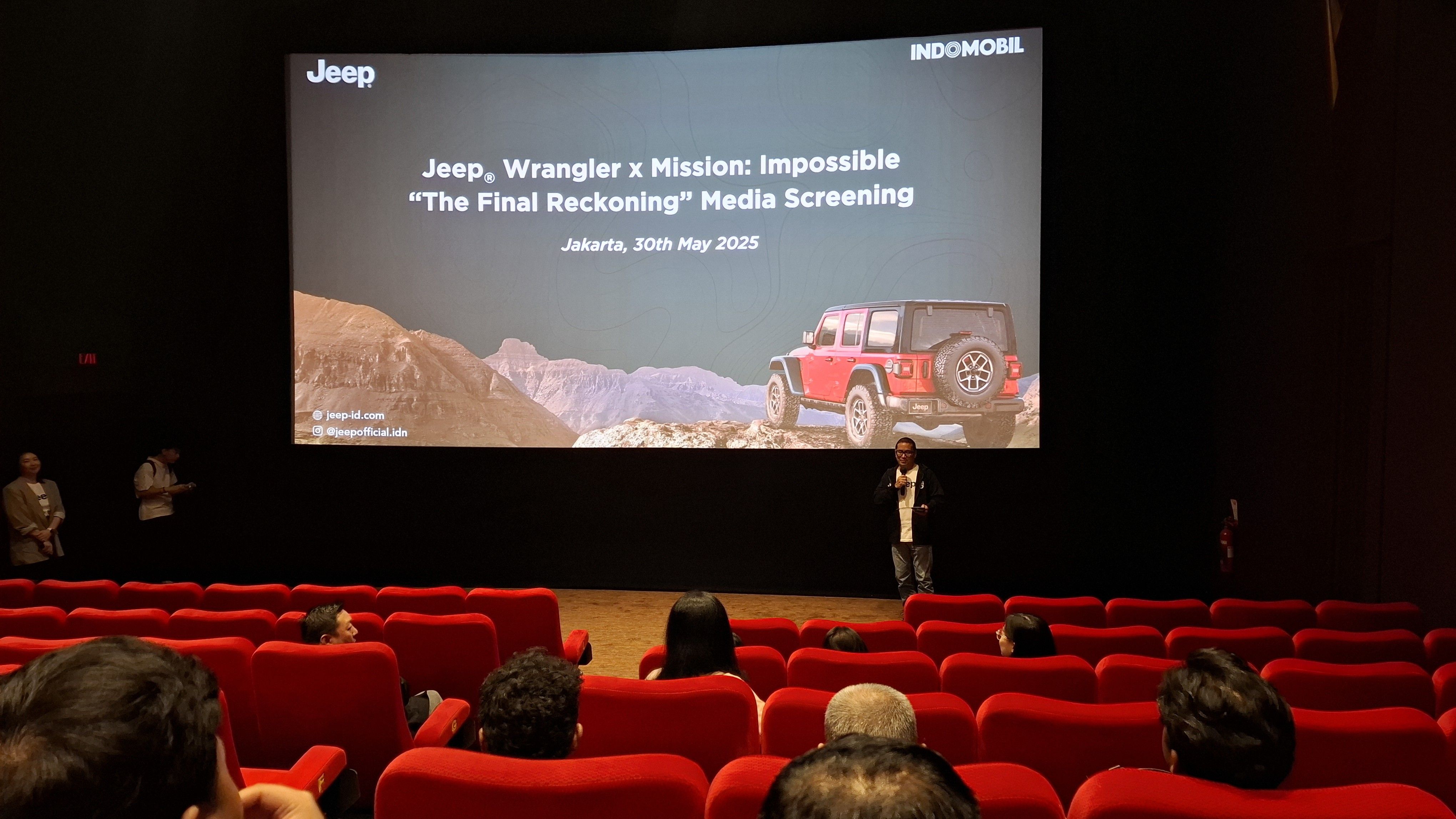 Ario Soerjo memberikan sambutan sebelum dimulainya acara nonton bareng Mission Impossible - Final Reckoning. (Chadie).jpg