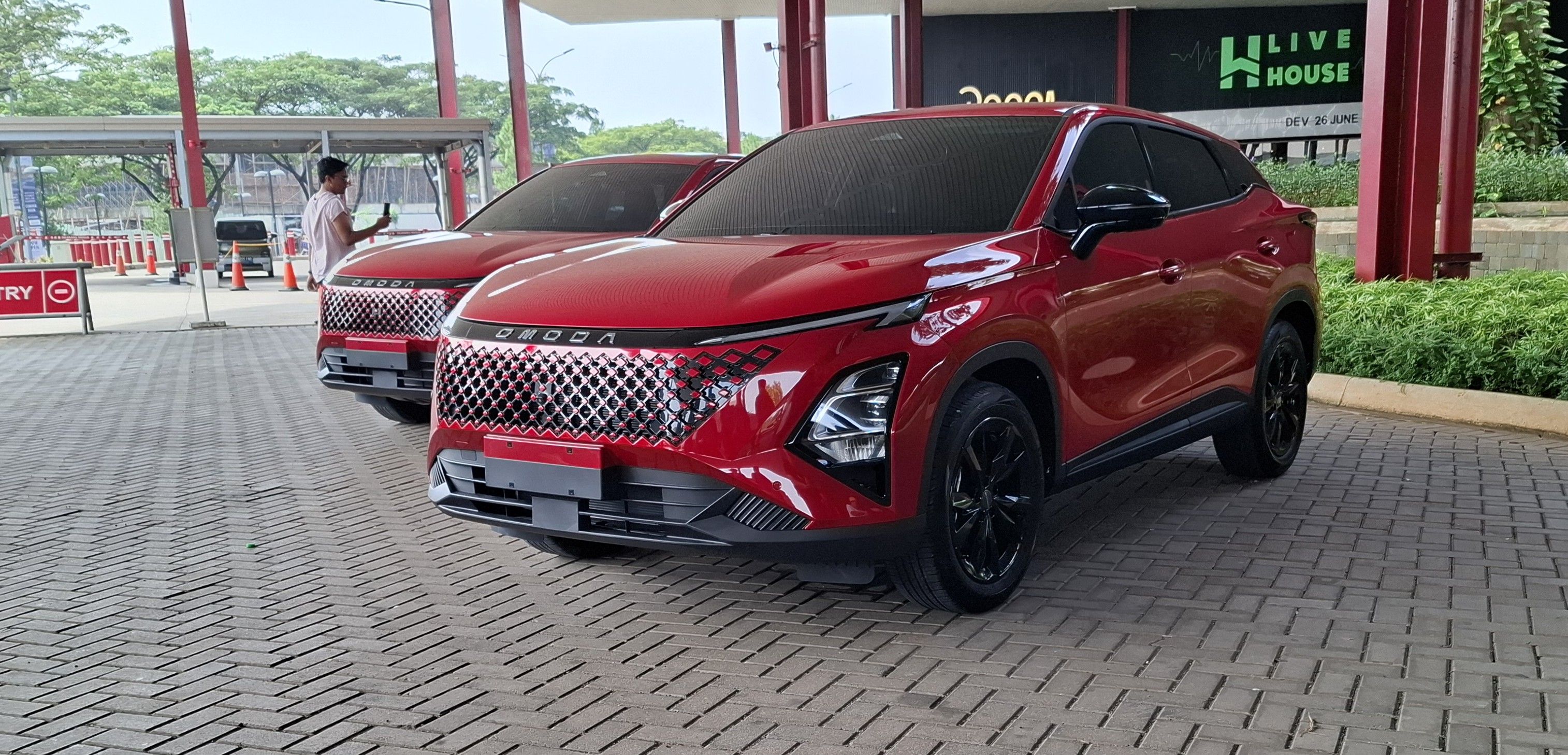 Tampilan luar the New Chery C5. (Chadie).jpg