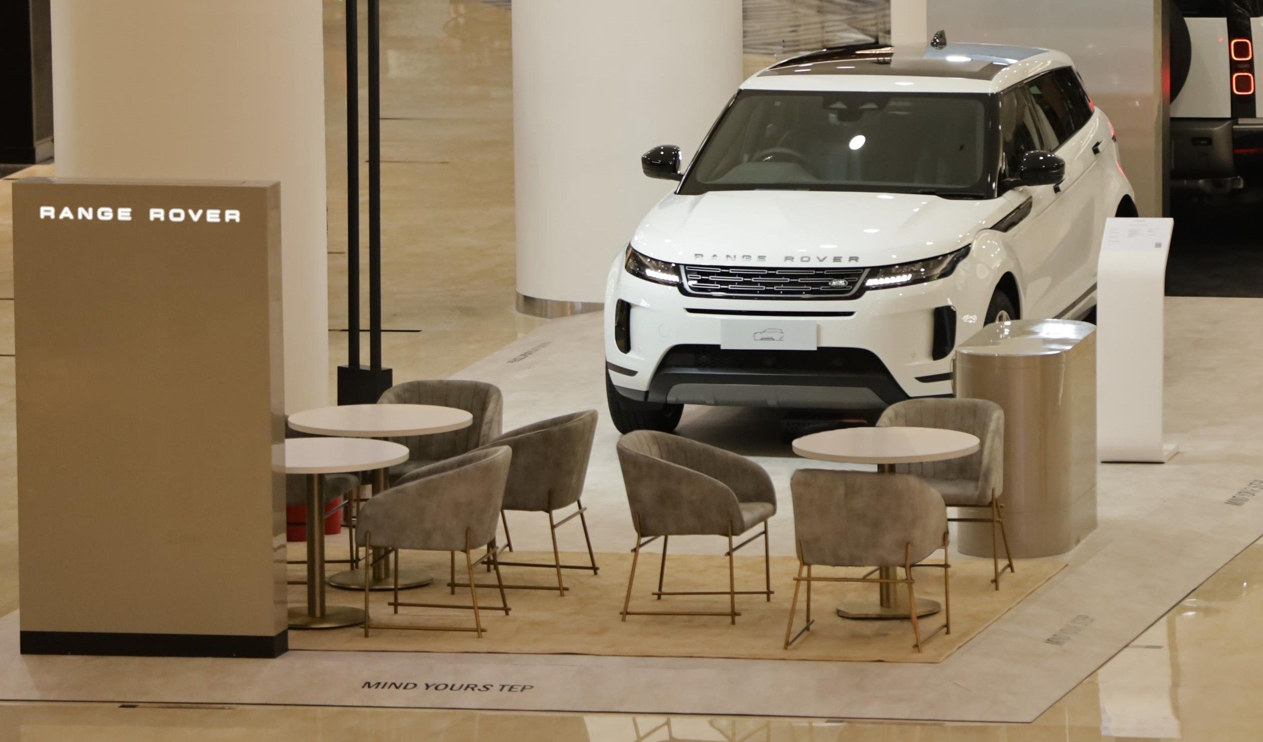 Range Rover Evoque di Senayan City. (JLM Auto)