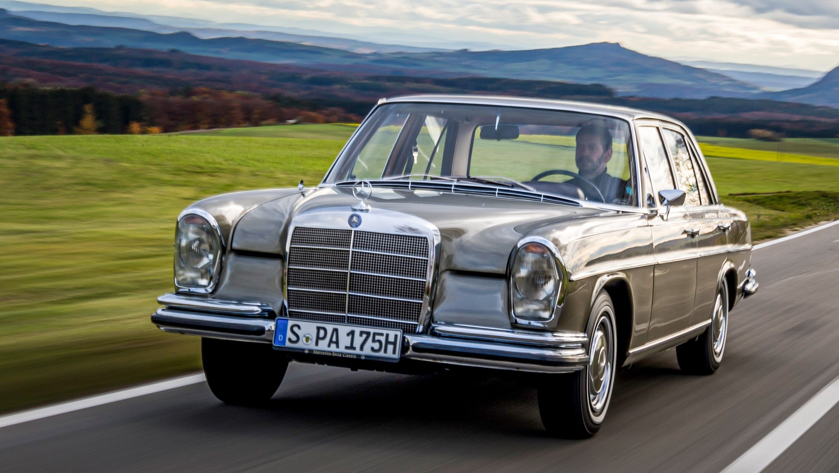Mercedes-Benz W108/109 alias 'Mercy Kebo'. (Mercedes-Benz Indonesia)