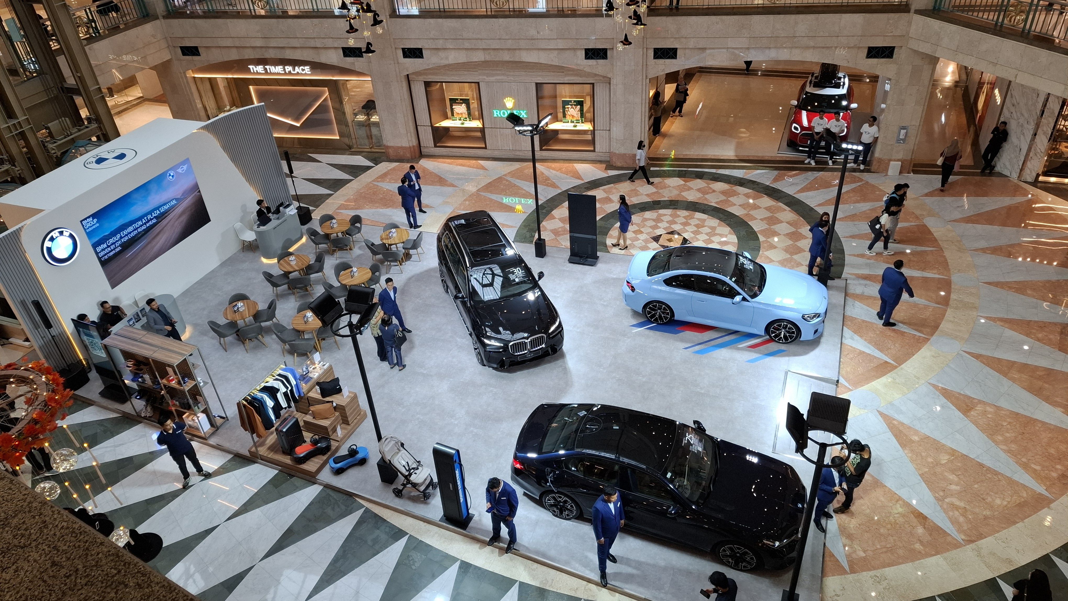 BMW Group Plaza Senayan Exhibition kembali digelar kedua kalinya tahun ini. (Chadie)