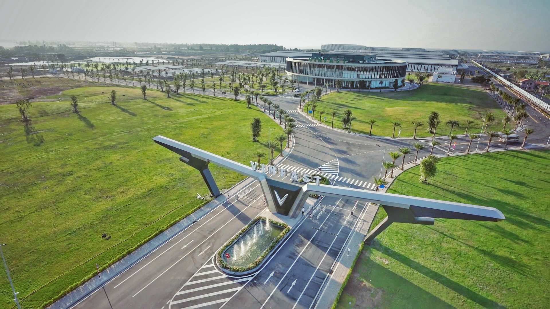 Pintu gerbang utama pabrik VinFast di Vietnam. (VinFast Indonesia)