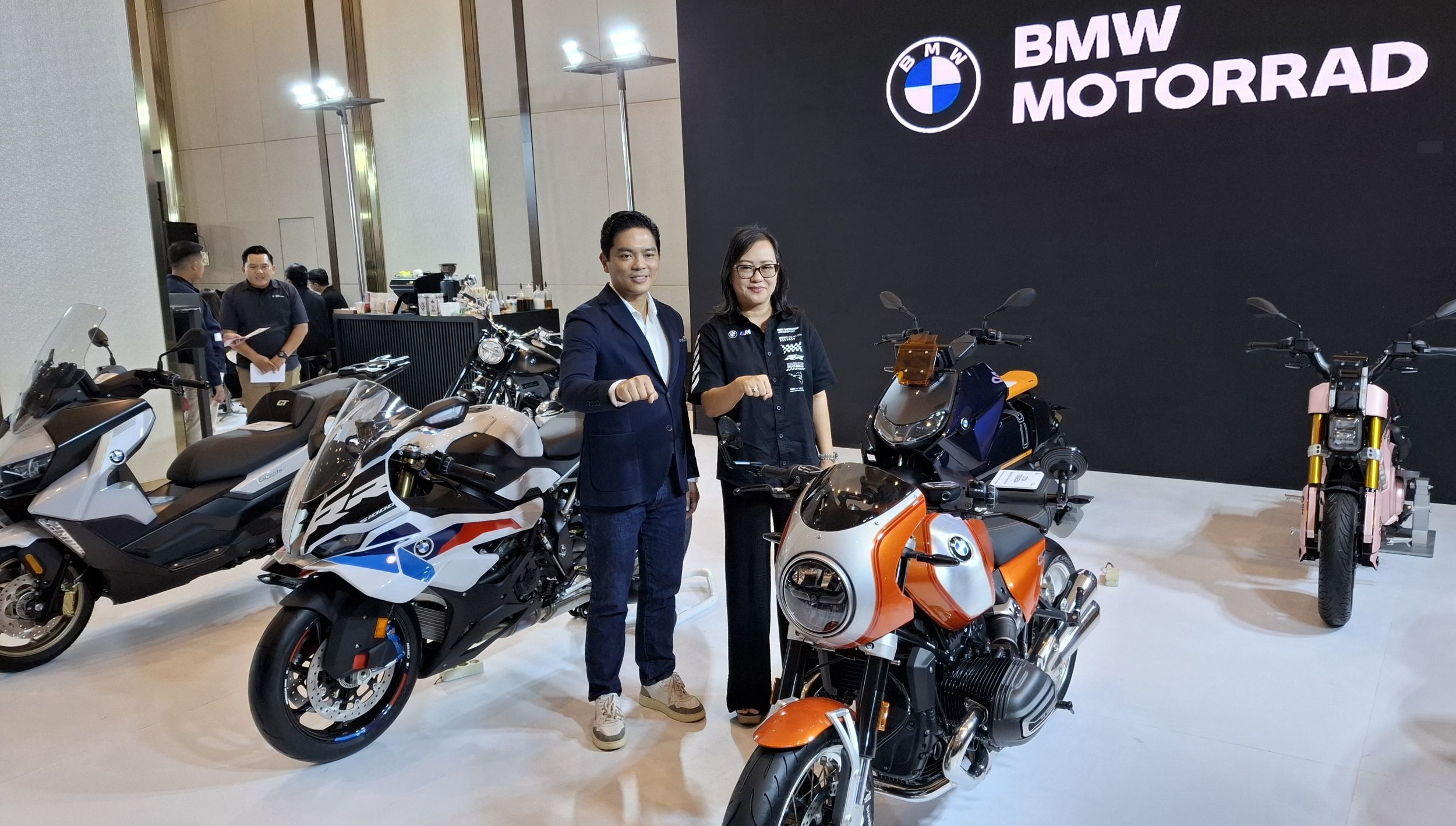 BMW Motorrad corner. (Chadie)