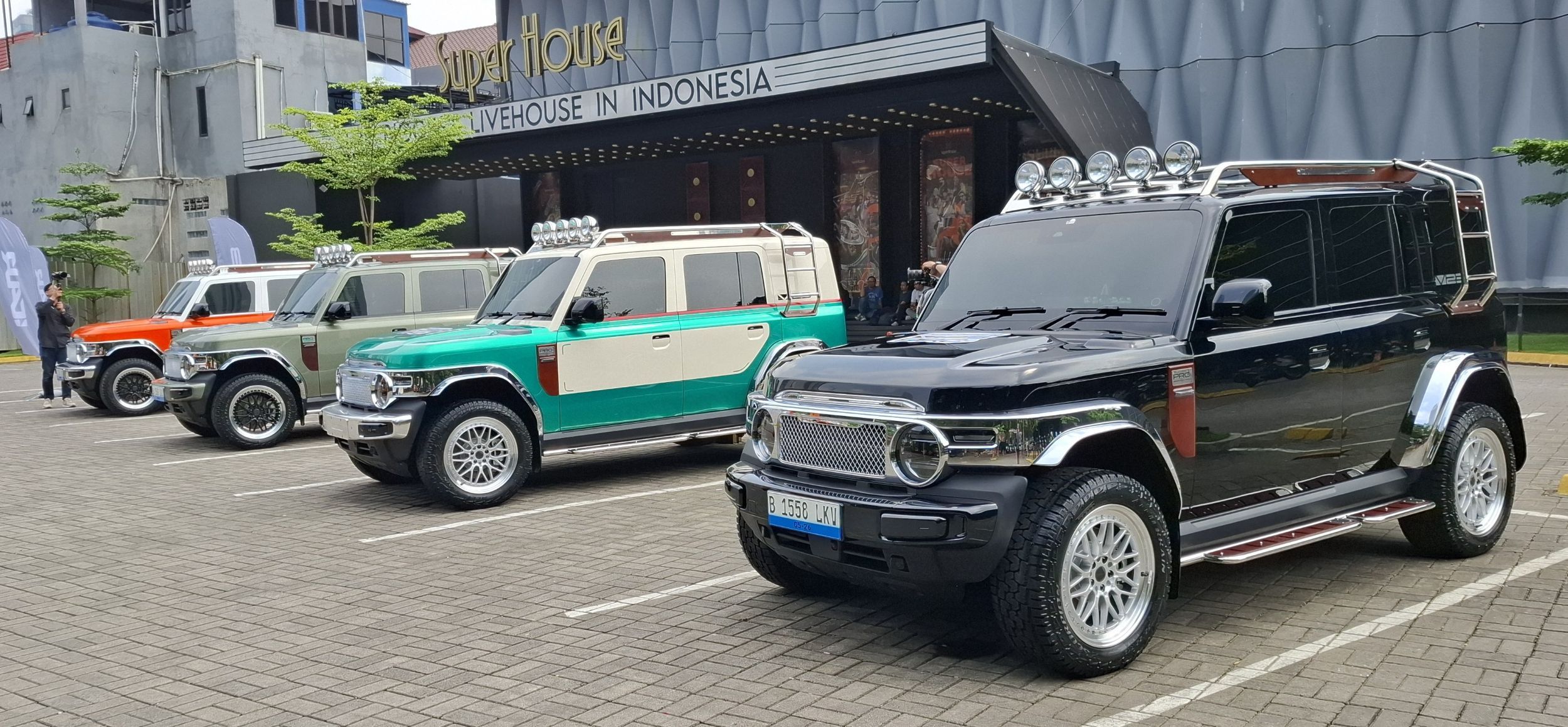 Deretan iCAR V23 Pro Plus Collector Series yang siap dibawa pulang oleh para pemesan pertamanya. (Chadie)