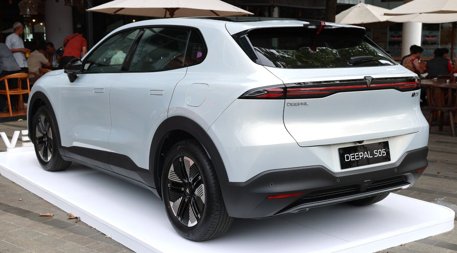 Deepal S05 REEV hadir dengan desain menarik dan teknologi terbaru. (Indomobil Group)