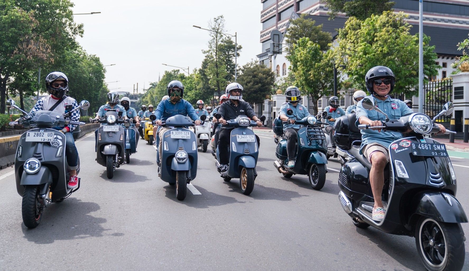 Para pengguna Vespa menikmati keseruan MOTION. (PID)