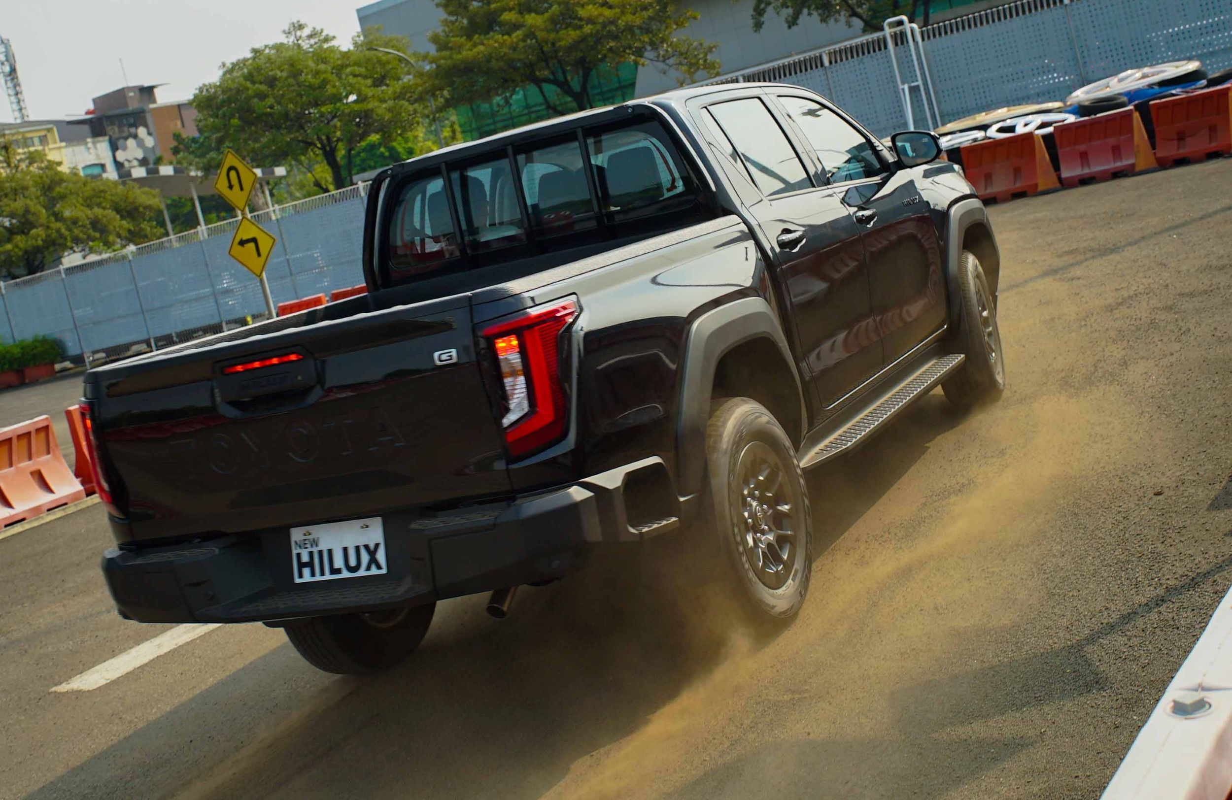 Toyota New Hilux G Type. (TAM)